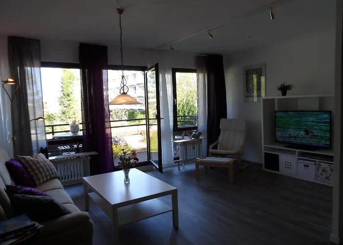Res-216-Residenz-Teilseeblick